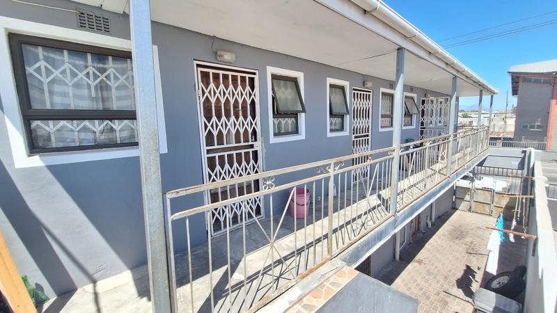 6 Bedroom Property for Sale in Wesbank Western Cape